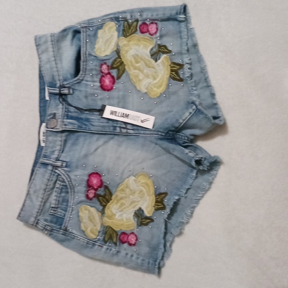 William Rast Shorts Women's 28 High Rise Embroidered Flowers